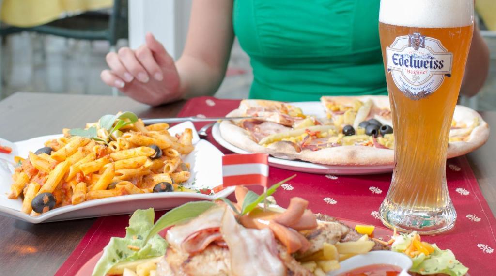 Gaestehaus Krappinger/Pizzeria Mamma Mia Ossiach Ngoại thất bức ảnh