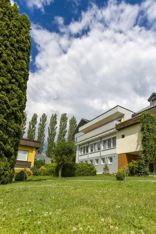 Gaestehaus Krappinger/Pizzeria Mamma Mia Ossiach Ngoại thất bức ảnh